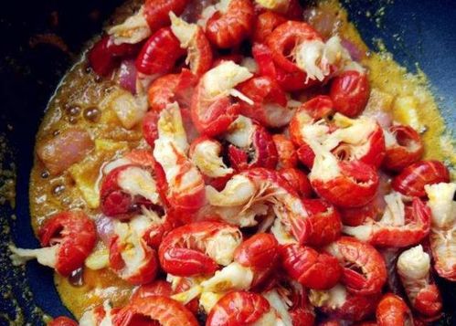 一招去腥提鮮！小龍蝦這樣做，香飄滿(mǎn)屋惹人饞